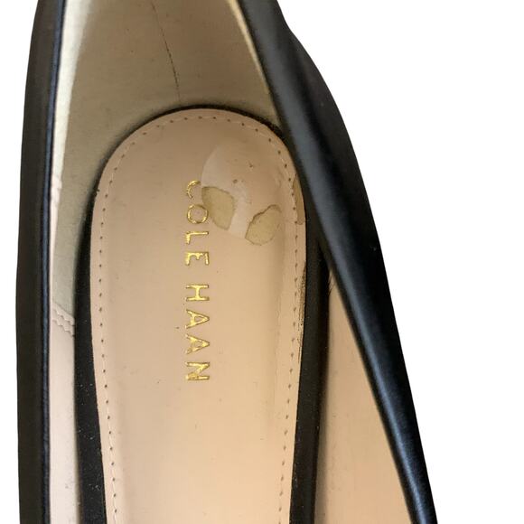 Cole Haan Black Leather Pointed Toe Low Heel Quincy Kitten Heel Pumps Size 8.5 M - Picture 7 of 8